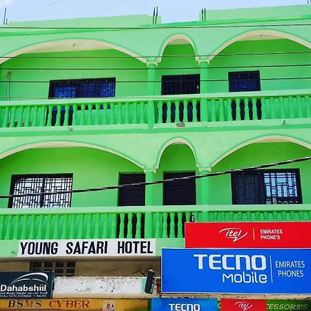 Young Safari Hotel Malindi Bagian luar foto